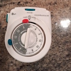 Ingraham Timer Wall Switch Model 12-820 Plug-In Rotary 120V 15A Manual Override