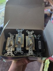 10 Leviton Ivory 4-WAY COMMERCIAL Smooth Toggle Wall Light Switches 15A 54504-2I