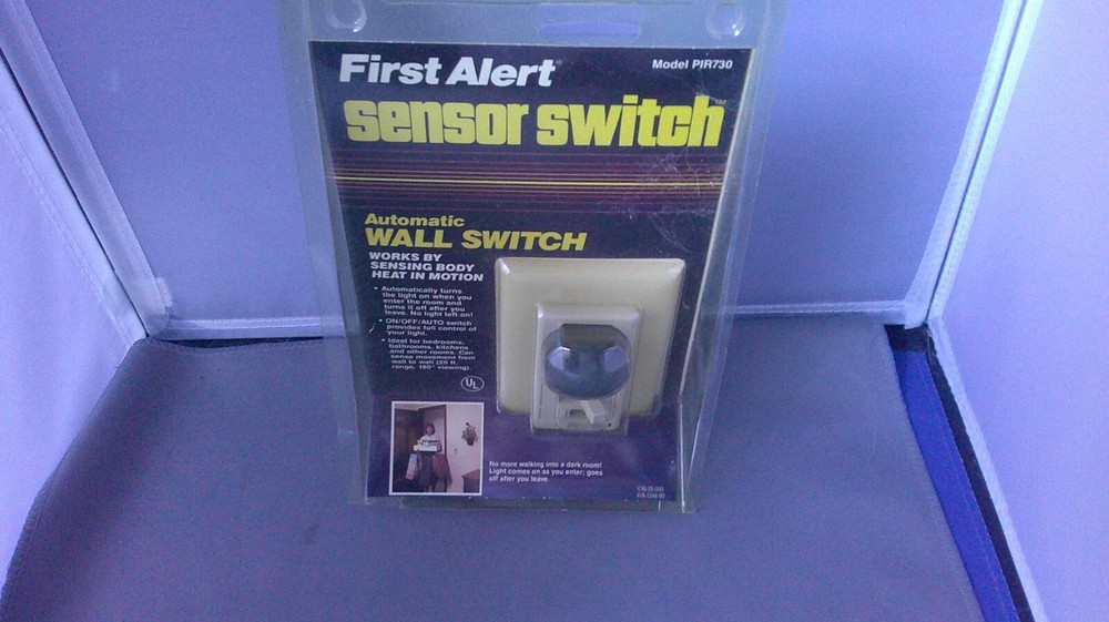 First Alert Sensor Switch Automatic Wall Switch PIR730 Body Heat Motion Sensor