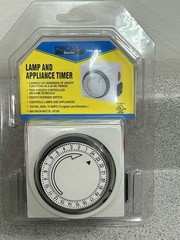 Chicago Electric Lamp and Appliance Timer. 125V / 60Hz /1875W, #40148 New