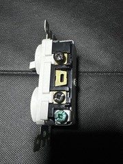 Leviton T5225-W 15A 125V 3-Wire White Thermoplastic Combo Switch Plug Outlet