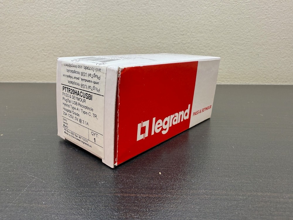 New Legrand PTTR20HACUSBI PlugTail 3.1A Hospital Grade USB Outlet, Type A/C, 20