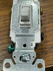 Eaton Wiring White Quiet Toggle Wall Light Switch 3-WAY 15A 120V Bulk 1303-7W (1