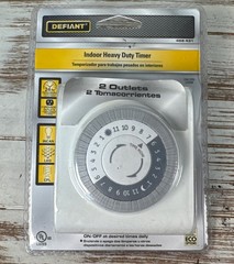 Indoor Timer Switch 2-Grounded Outlets 15 amp Defiant Model 458 431