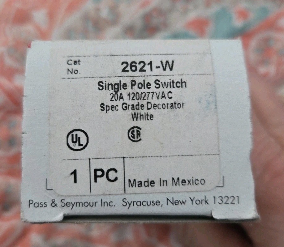 Pass and Seymour Legrand White Decorator Rocker Wall Switch 20A 2621-W, J16