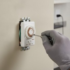 User-Friendly 24-Hour Mechanical Timer Switch – Effortless Lighting Automation