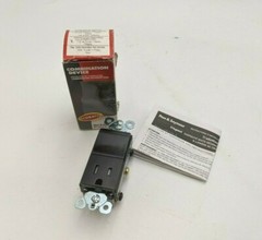TM838TR-BKCC Decorator Combo Switch Outlet 15A 120V Black Tamper Resistant NOS