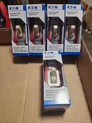 5 Eaton INDUSTRIAL Grade 3-Way Toggle Light Switches 20A 120/277V Ivory