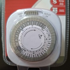 Utilitech #0148297. 1 Outlet Timer Up to 48 On/Off Settings. 125v-60Hz. NIB