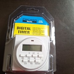 Chicago Electric Large LCD Display Digital Timer Clock Operated Switch Indoor