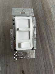 Lutron Skylar Contour Dimmer Switch Rocker 120V 60Hz White (*9)