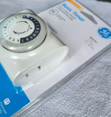 GE Basic Timer 24-Hour Programmable Indoor plug-in 15119