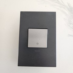 Legrand Adorne Touch Switch – 15A Single Pole 3-Way – Gray