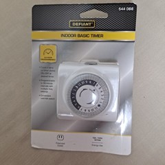 Defiant Indoor Basic Timmer Lamps Devices On/Off 24hour Program 30 min interval