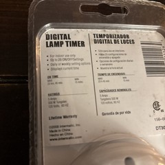 New- Intermatic Digital Lamp Timer DT300CL Programable Outlet Indoor Sealed