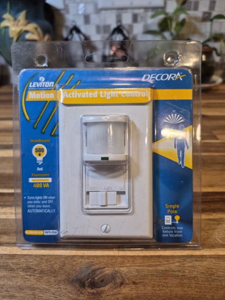 Leviton Decora Motion Activated Light Control 150degree Field of View PR150