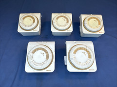 Lot of 5 Woods Indoor Lighting Timers (50000) FS 24 Hours Repeats Daily