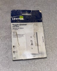 Leviton Toggle Dimmer w/ Slider in White 3-Way 1-Pole 600W TSL06-1KW