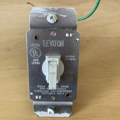 Lutron Meastro Dimmer Switch White 120V, 60 Hz 6B42 600W