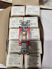 Pass & Seymour Legrand 15AC1 Single Pole Switch 15A 120VAC Pilot Lighted Pk/10