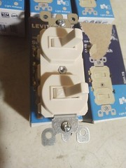 Lot 6 Leviton 5241-TS Light Almond 15A 120/277V 1-Pole 3-Way Combination Switch