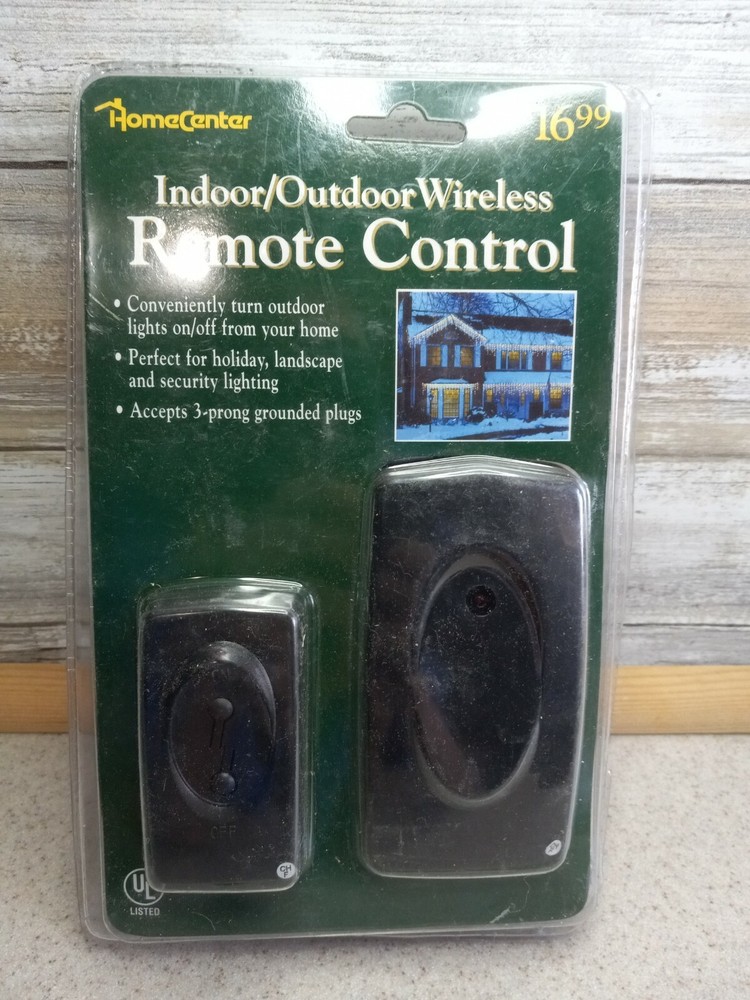 HomeCenter Indoor / Outdoor Wireless Remote Control Outlet & Controller New