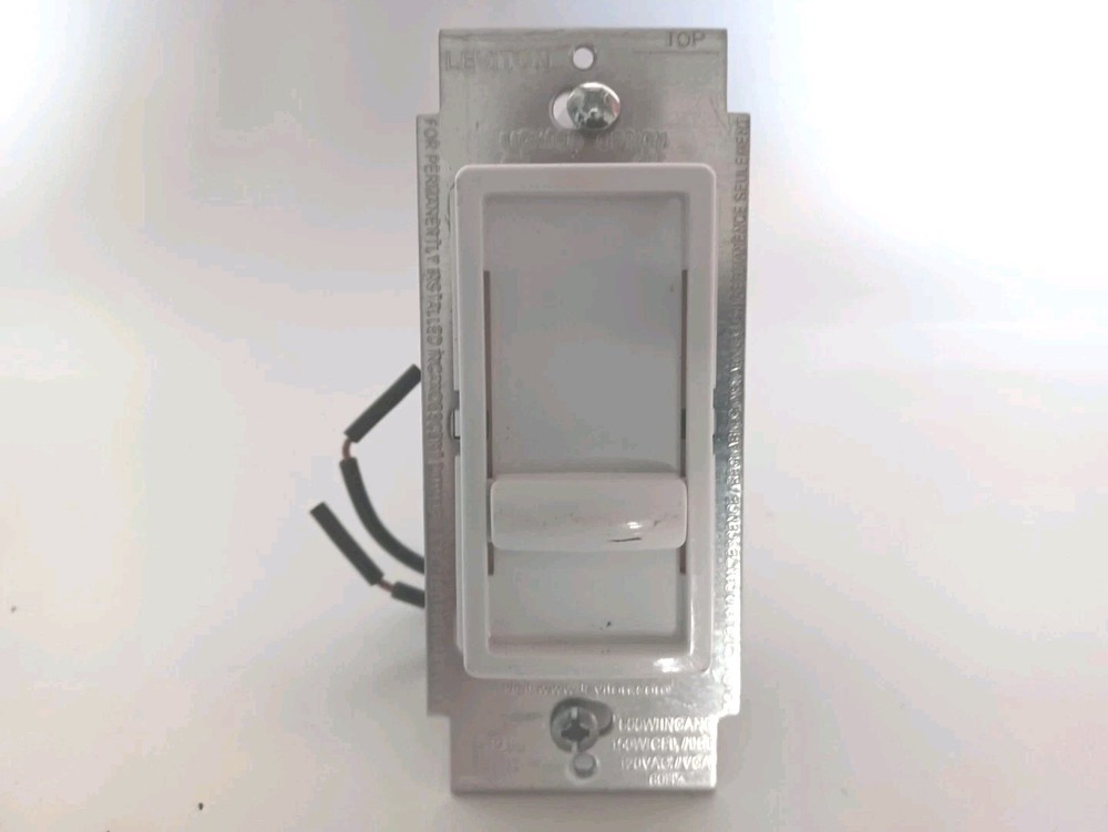 Leviton Decora SureSlide Universal Single-Pole Slide Dimmer 6672 in White- OB