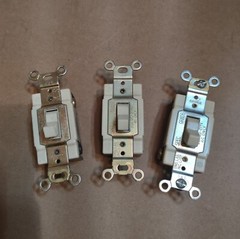 Cooper Ivory COMMERCIAL Grade 4-Way Toggle Wall Light Switch 20A Bulk CSB420V