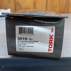 TORK 3010 Photocell Dusk-to-Dawn Photocontrol 120VAC Flush Mount SPST