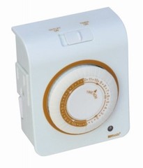 Coleman Cable 50021 White 24 Hour Digital Timer With Night Light