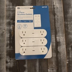 Utilitech Indoor 3-Piece Wireless Outlets with Remote Control – Brand New