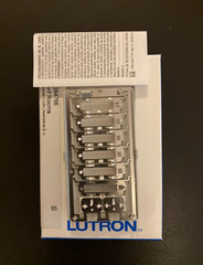 Lot of 10 – LUTRON QSWS2B-5BRLN-WH-NST 5 Button Plus Raise/Lower Keypad Switch 