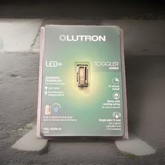 Lutron TGCL-153PH-IV Single Pole or 3-Way Dimmer CL Toggler Ivory FREE SHIP