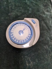 GE 24 hour Lamp Timer turns lamps on & off automatically