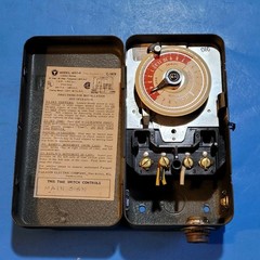 Paragon Time Switch Model 4001-0 C1878, 40 Amp 110/120V 40A , Parts Or Repair