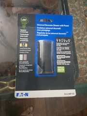 EATON Universal Decorator Dimmer with Preset New In Box DUL06P-C5