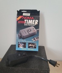 VINTAGE Noma Outdoor Timer Photocell 1000 Watt Automatic Dusk CHRISTMAS
