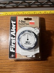 SEALED NEW First Alert 7-Day Vacation Timer Automatic Lights On Off Model TM260