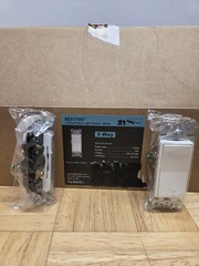 BESTTEN 3 Way Rocker Light Switch White 15A/120V-277VAC Model#USP-LS03N 29 PACK