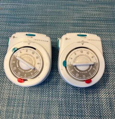 (2) Ingraham Time-of-Day Indoor Wall Outlet Timer – Model 12-820 – 24 Hour