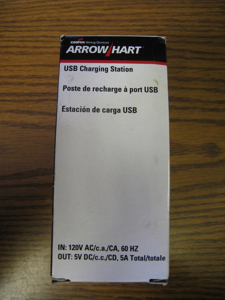 COOPER ARROW-HART 7750W-BOX USB CHARGING STATION 120VAC WHITE