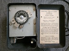 Antique/Vintage Montgomery Wards Electric Clock Light Control On/Off Light Timer