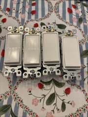 Leviton Decora 15 A Single Pole Rocker Switch – White (4 Pack)