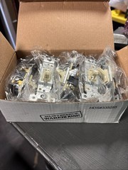 Light Switches Box Of 10 New HDS#335055