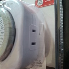 Utilitech #0148297. 1 Outlet Timer Up to 48 On/Off Settings. 125v-60Hz. NIB