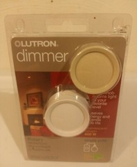 Lutron D-600PH-DK 600W 120V Push Rotary Dimmer White/Ivory Single Pole