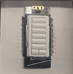 Lutron Homeworks QS 6 Button Keypad HQRD-H6BRL-SW