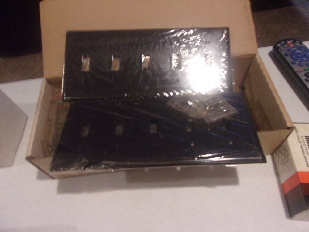 LOT 10 SIERRA P-5X BROWN TOGGLE PLATES 5 GANG