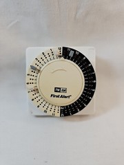 First Alert 24 Hour Lighting Timer Model LS 220 Home Security Prevention