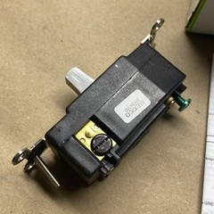 1256 15 Amp, 120/277 Volt, Toggle Double-Throw Ctr-OFF Momentary Contact Sing…